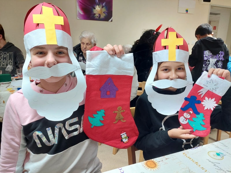 Podaj rúčku ukážem ti svet