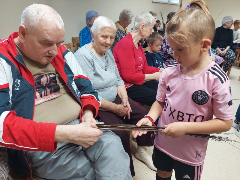 Podaj rúčku ukážem ti svet - úcta k starším 