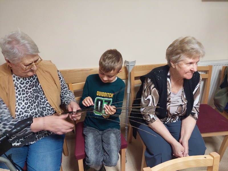 Podaj rúčku ukážem ti svet - úcta k starším 