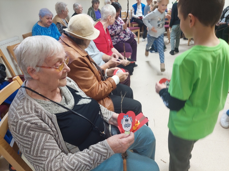 Podaj rúčku ukážem ti svet - úcta k starším 