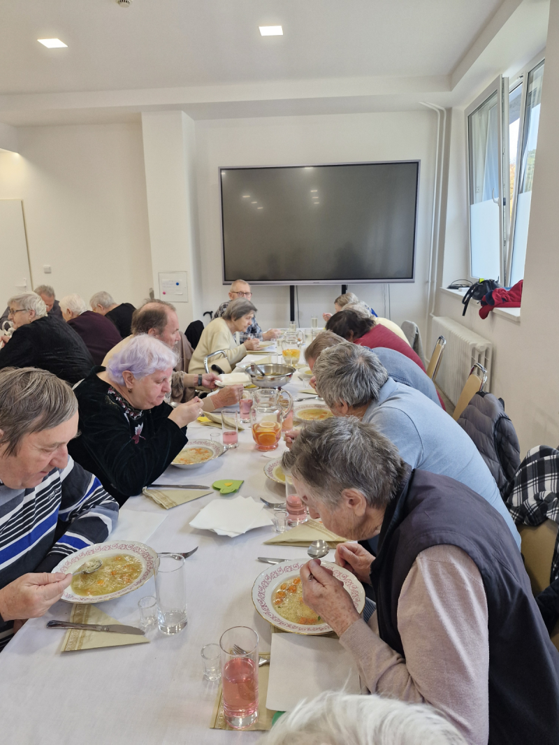 Október mesiac úcty k starším 2025