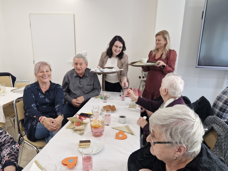 Október mesiac úcty k starším 2025